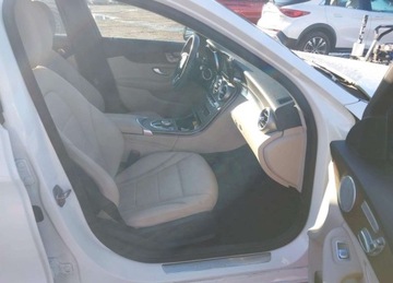 Mercedes Klasa C W205 Kabriolet Facelifting 2.0 300 258KM 2019 Mercedes-Benz Klasa C 2019r., C 300 4matic, 2L, od ubezpieczalni 2.0 259KM, zdjęcie 6
