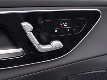 Mercedes GLC C254/X254 Coupe 2.0 220d 197KM 2025 GLC Coupe 220 d 4-Matic AMG Line 2.0 (197KM) 2025, zdjęcie 19