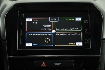 Suzuki Vitara III SUV Facelifting 1.0 BoosterJet 111KM 2018 Suzuki Vitara 1.0 BoosterJet, Salon Polska, zdjęcie 8