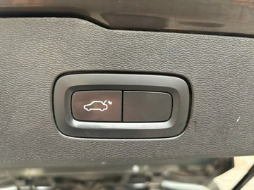 Volvo V60 II  Kombi 2.0 T4 190KM 2020 Volvo V60 2.0 T4 190 KM Automat Kamera Hak FV23%, zdjęcie 27