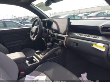 Toyota Tacoma II 2024 Toyota Tacoma SR5 Double Cab 2024 2.4l 2.4 Benzyna 278KM, zdjęcie 9