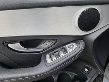 Mercedes GLC C253 SUV 2.0 250 211KM 2018 MERCEDES GLC 250 4MATIC AMG Line 2.0 benzyna 211KM Bezwypadkowy Serwis, zdjęcie 6