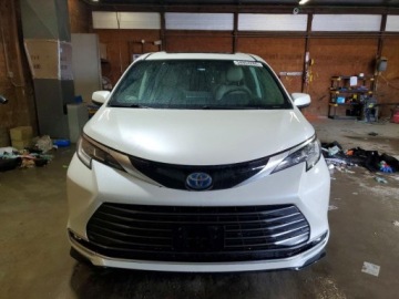 Toyota Sienna III 2021 Toyota Sienna Limited 2021 2.5 Benzyna 189KM, zdjęcie 5