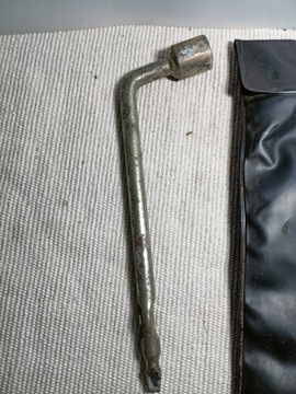 Чехол для колесного ключа Mitsubishi Carisma Space Star Colt Outlander