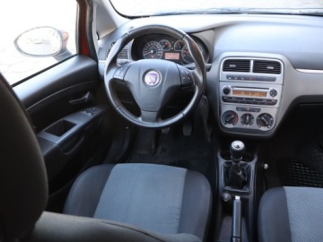 Fiat Punto Grande Punto Hatchback 5d 1.4 8v 77KM 2010 Fiat Grande Punto 1.4, Salon Polska, Serwis ASO, zdjęcie 6