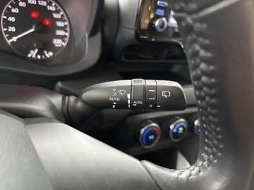 Toyota Yaris IV Hatchback 1.0 VVT-i 72KM 2022 Toyota Yaris 1.0 Comfort IV (2020-) 1.0 Comfort, zdjęcie 19