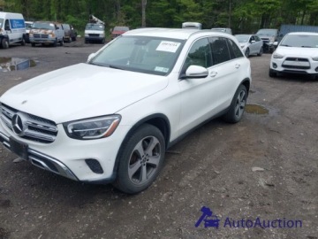 Mercedes GLC C254/X254 2022 Mercedes-Benz GLC 2022 MERCEDES-BENZ GLC 300 4MATIC SUV 2.0 Benzyna 255KM