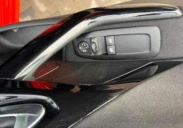 Peugeot 208 I Hatchback 5d Facelifting 1.2 PureTech 110KM 2019 Peugeot 208 1.2 Benzyna 110 KM Nawigacja LED Kamera Sensor 1.2 Benzyna, zdjęcie 13