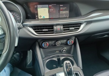 Alfa Romeo Stelvio SUV Facelifting 2.9 510KM 2022 Alfa Romeo Stelvio 2.9 V6 Bi-Turbo Quadrifoglio Q4 aut 2.9 Benzyna 510KM, zdjęcie 13