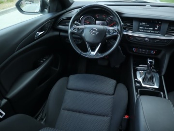 Opel Insignia II Sports Tourer Facelifting 1.5 Diesel 122KM 2020 Opel Insignia 1.5 CDTI, Automat, Navi, Klima, zdjęcie 6