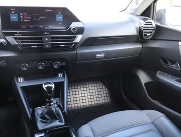 Citroen C4 III SUV 1.2 PureTech 130KM 2021 Citroen C4 1.2 PureTech, Salon Polska, zdjęcie 7
