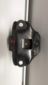 HYUNDAI I30 I 1.4 UCHYCENÍ ULOŽENÍ MOTORU