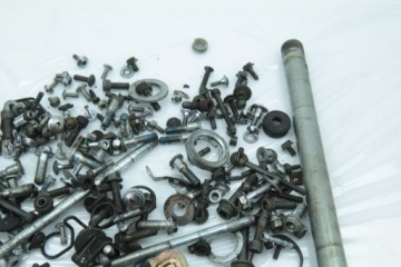 SUZUKI GSX-R GSXR 600 SRAD 96-00 БОЛТЫ ВИНТЫ