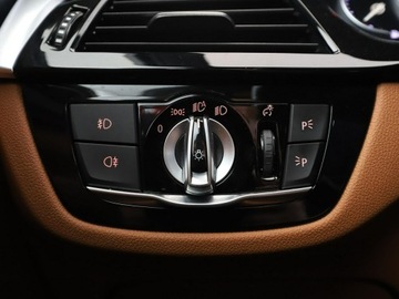 BMW Seria 5 G30-G31 Limuzyna 530e iPerformance 252KM 2017 BMW 530 Luxury Line PHEV panorama skóra kamera, zdjęcie 34