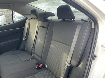 Toyota Corolla X Sedan Facelifting 1.6 Valvematic 132KM 2014 Toyota Corolla Klimatronik Kamera Tempomat, zdjęcie 11