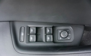 Volkswagen Passat B8 Limousine Facelifting 1.5 TSI EVO 150KM 2019 Volkswagen Passat Volkswagen Passat Highline 1.5 TSI 150KM 1.5 Benzyna, zdjęcie 25