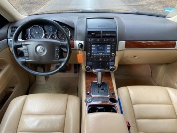 Volkswagen Touareg I 3.0 TDI 225KM 2007 Volkswagen Touareg Volkswagen Touareg 3.0TDI V6 4x4 Jasne Skory Super Kond, zdjęcie 9