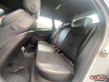 Audi A3 8P Hatchback 3d 2.0 TDI CR 140KM 2011 Audi A3 Sportback 2.0tdi s-Line bi xenon pol skory ledy czarny sufit full, zdjęcie 23