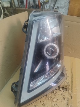 LAMPA XENON LEWA PRZÓD VOLVO FH4 22239247