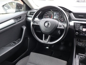 Skoda Superb II Sedan Facelifting 1.4 TSI 125KM 2015 Skoda Superb 1.4 TSI, Salon Polska, Xenon, zdjęcie 6