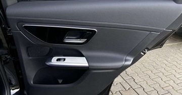 Mercedes GLC C254/X254 Coupe 2.0 200 204KM 2025 Mercedes-Benz GLC Salon PL 4Matic AMG Line Digital Light Kamera 360 Gwaran, zdjęcie 28