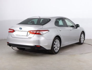 Toyota Camry IX Sedan 2.5 Hybrid Dynamic Force 218KM 2019 Toyota Camry 2.5 Hybrid, Salon Polska, zdjęcie 4