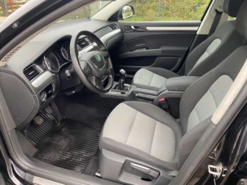 Skoda Superb II Kombi 1.8 TSI 160KM 2010 Skoda Superb XENONY NAWIGACJA PARKTRONIC TEMPOMAT SERWISOANA ZAREJESTROWANA, zdjęcie 4