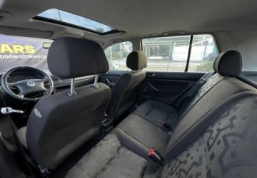 Volkswagen Golf IV Hatchback 1.4 16V 75KM 1999 Volkswagen Golf Volkswagen Golf 1.4b DLUGI PRZEGLAD SWIEZY ROZRZAD Zam, zdjęcie 7