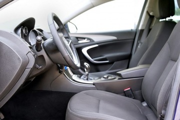 Opel Insignia I Sports Tourer 2.0 CDTI ECOTEC 130KM 2012 Opel Insignia Navi/6 Biegów/ Parktronic/BiXenon, zdjęcie 12