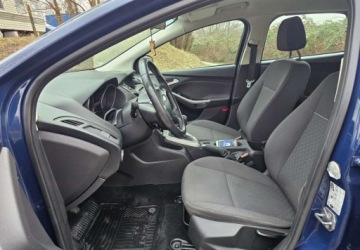 Ford Focus III Kombi Facelifting 1.0 EcoBoost 125KM 2014 Ford Focus Ford Focus 1.0 EcoBoost Trend Benzyna 125KM, zdjęcie 5