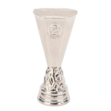 ТОЧНО МОДЕЛИРОВАННАЯ МОДЕЛЬ ФУТБОЛЬНОГО КУБКА