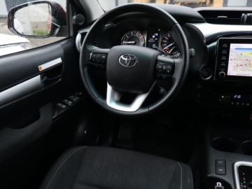 Toyota Hilux VIII Podwójna kabina Facelifting 2.8 D-4D 204KM 2022 Toyota Hilux 2.8 D-4D, Salon Polska, Serwis ASO, zdjęcie 6