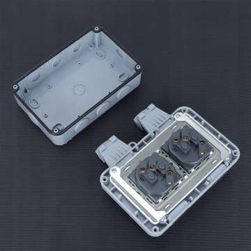 Наружная настенная розетка с одинарной вилкой IP66 15A