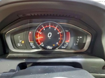 Volvo XC60 II 2017 Volvo XC 60 2.0 T6 310 KM R-Design Platinum, 4x4, drobna szkoda, od ubezpi, zdjęcie 9