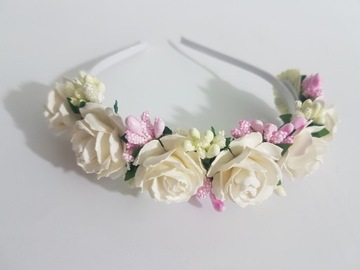 OPASKA KWIATY ECRU+RÓŻ KOMUNIA RÓŻYCZKI