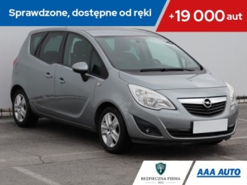 Opel Meriva II Mikrovan 1.4 Twinport ECOTEC 100KM 2011 Opel Meriva 1.4 i, Klima, Tempomat