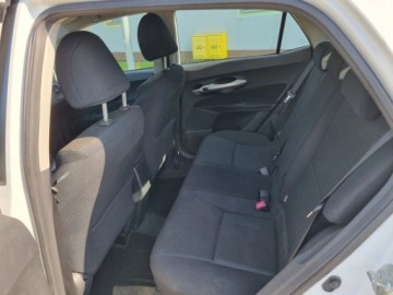 Toyota Auris I Hatchback 5d Facelifting 1.8 HSD 136KM 2011 Toyota Auris 1.8 Hybrid Life Klima Bezwypadek Serwis Pewny przebieg 1.8, zdjęcie 8