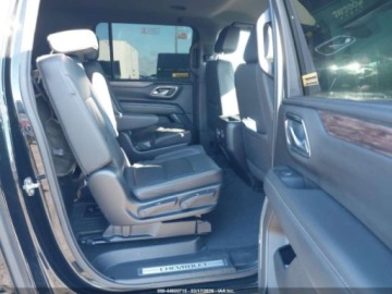 Chevrolet Suburban GMT900 2022 Chevrolet Suburban LT 2022 5.3 Benzyna 355KM, zdjęcie 12