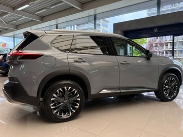 Nissan X-Trail IV 1.5 VC-T e-POWER 213KM 2025 Od ręki - Tekna e-POWER 4WD 1.5 213KM / Pakiet Premium, zdjęcie 3