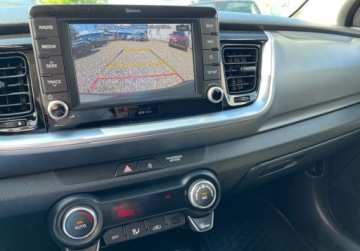 Kia Stonic I Crossover 1.2 DOHC 84KM 2017 Kia Stonic nawigacja, kamera 1.2 Benzyna 84KM, zdjęcie 16
