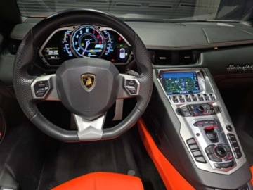 Lamborghini Aventador 2014 Lamborghini Aventador LP 700-4 Convertible 6.5 Benzyna 700KM, zdjęcie 9