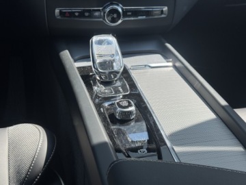 Volvo XC60 II Crossover Plug-In Facelifting 2.0 T6 350KM 2024 Volvo XC 60 T6 Plug-In | 350KM | AWD | Plus Dark |, zdjęcie 15