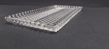 Старая тяжелая стеклянная дизайнерская тарелка