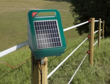 Солнечный электрификатор S250 AKO 6 км 10,5 Дж 22 мА