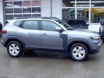 Dacia Duster III 2026 Od ręki - Expression 1.2 TCe Hybrid-G 4x4 LPG 150KM / Pakiet Zimowy, zdjęcie 2