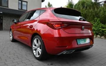 Seat Leon IV Hatchback 1.5 eTSI (MHEV) 150KM 2021 Seat Leon 1,5 TSI 150 KM FR Full Led AMBIENTE Nawigacja Virtual tacho 1.5, zdjęcie 4