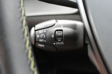 Peugeot 2008 II SUV 1.2 PureTech 130KM 2022 Peugeot 2008 FV23% Kamera LED Navi Grz.Fotele, zdjęcie 21