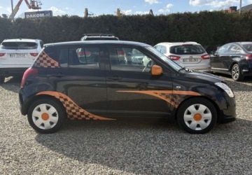 Suzuki Swift IV 2007 Suzuki Swift 2007r. 1.2 Diesel 69KM, zdjęcie 8