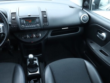 Nissan Note I Mikrovan Facelifting 1.4 88KM 2013 Nissan Note 1.4, Salon Polska, Klima, Klimatronic, zdjęcie 7