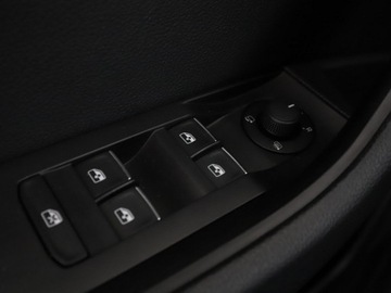 Skoda Superb III Kombi 2.0 TDI 190KM 2016 Škoda Superb Skoda Superb Style automat 4x4, zdjęcie 34